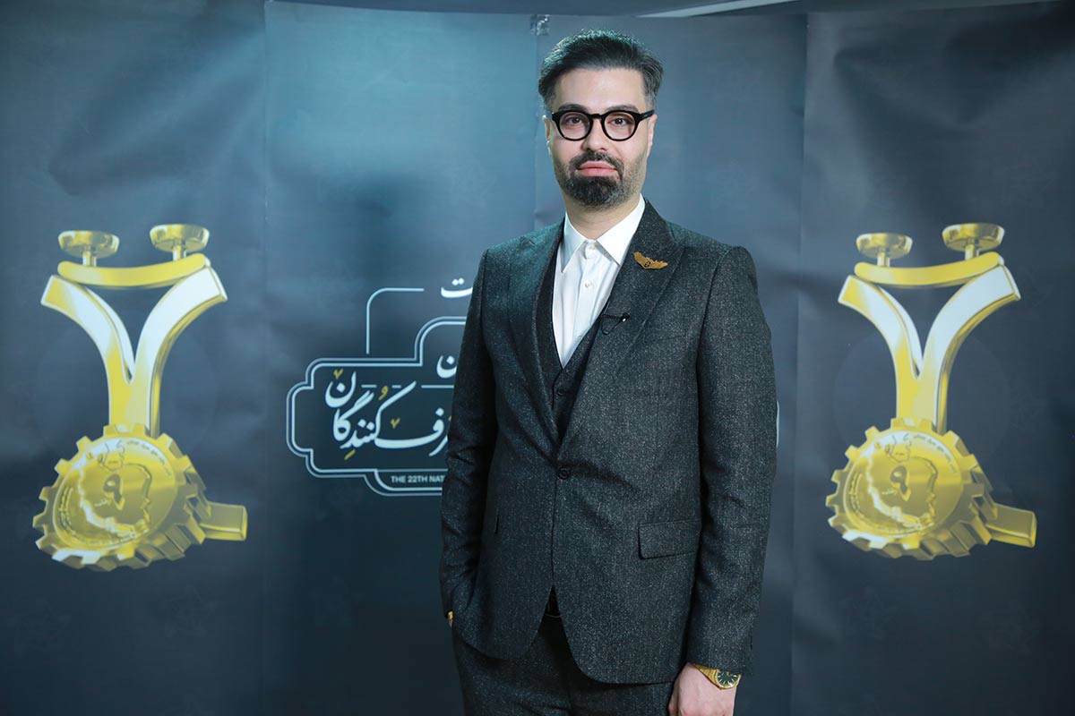 کسب تندیس حقوق مصرف کننده توسط دکتر ماکان آریا پارسا