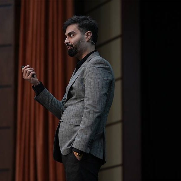 قانون پارکینسون از نگاه ماکان آریا پارسا